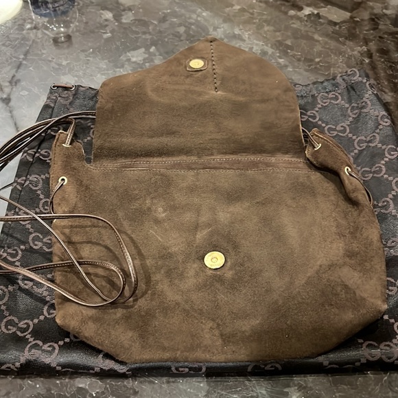 Gucci bag , used , like new . - Picture 3 of 5